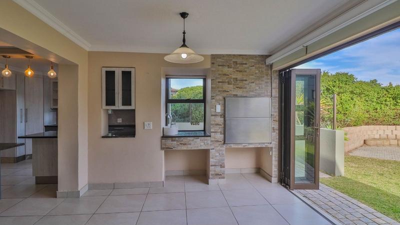 4 Bedroom Property for Sale in Hartenbos Landgoed Western Cape